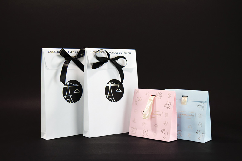 pochette cadeaux personnalisées